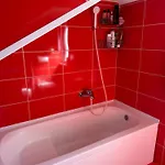 A Red Door Проживание в семье *