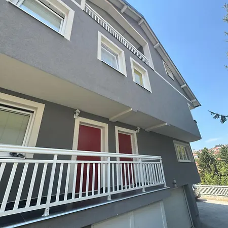 A Red Door Homestay Sarajevo