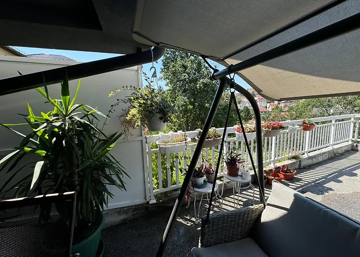 Privatunterkunft A Red Door *