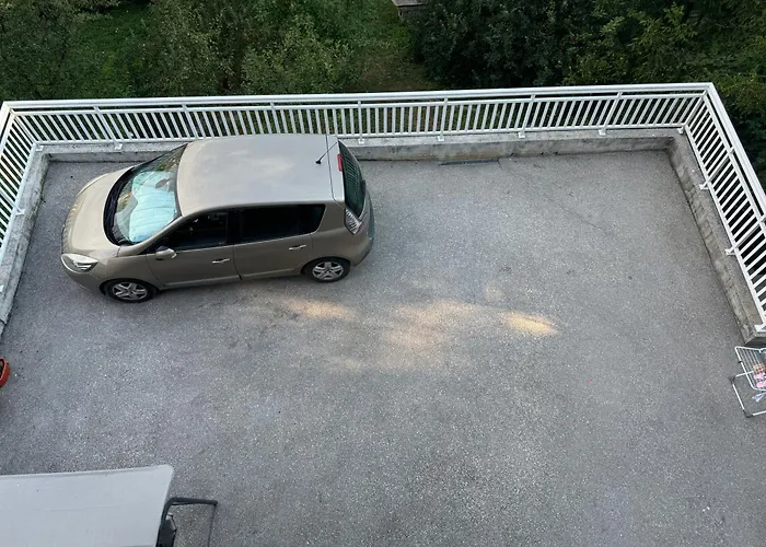 Privatunterkunft A Red Door *